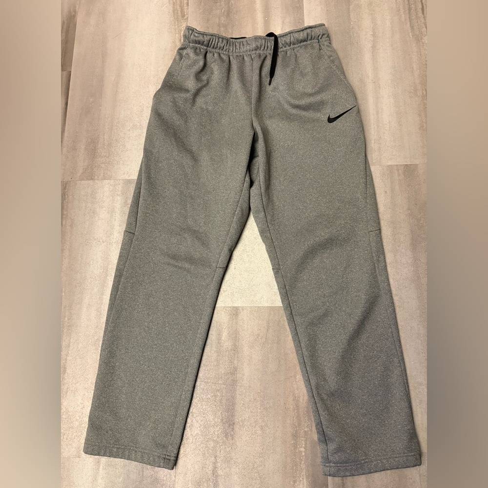Nike Heather Gray Joggers - Picture 2 of 9